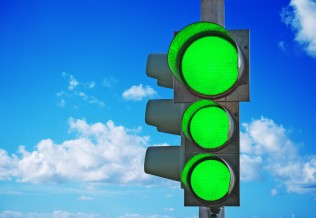 Feu vert.