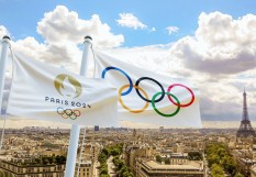 drapeaux JO 2024 Paris