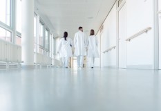 Couloir d'hôpital